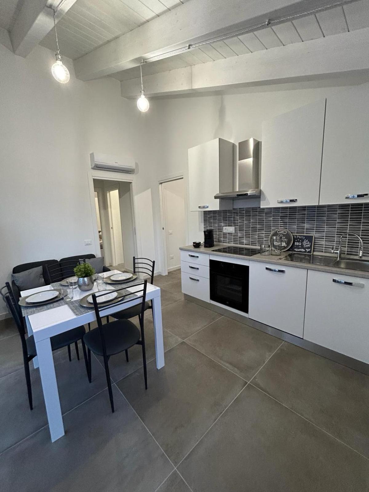 Family House Apartment Porto Torres Luaran gambar