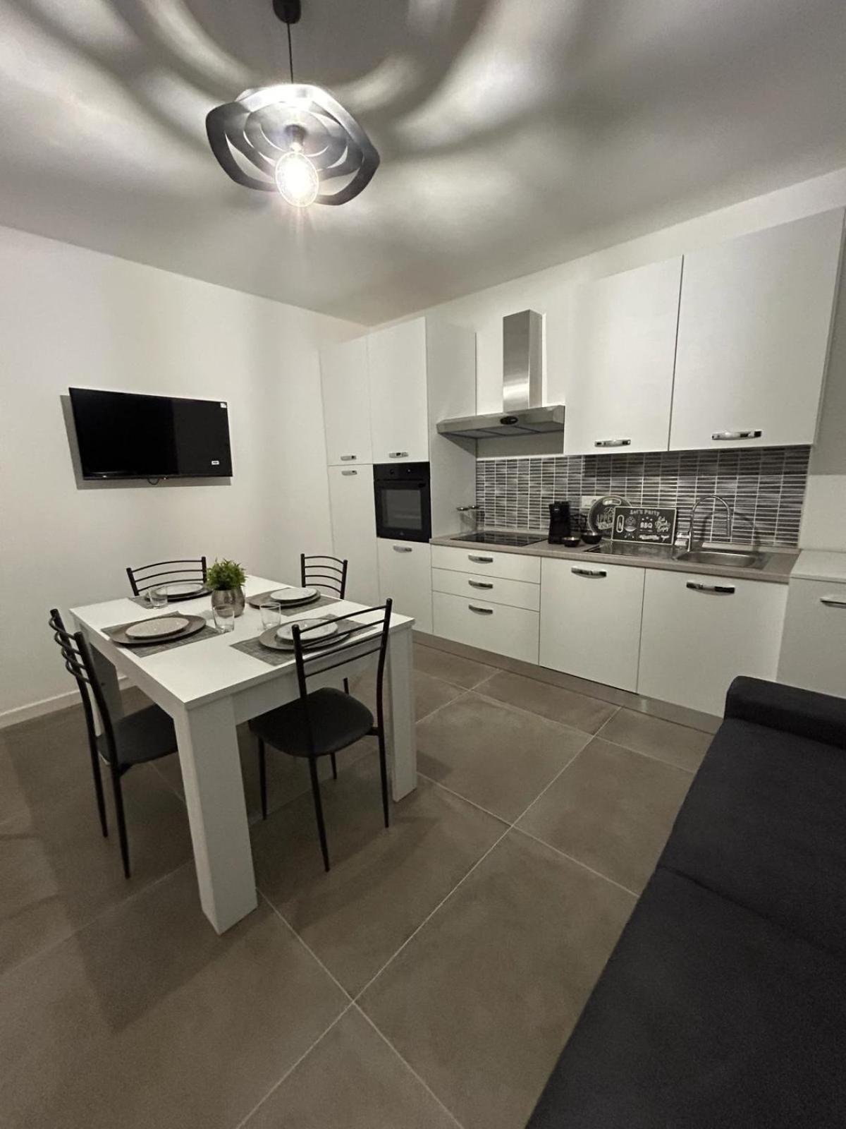 Family House Apartment Porto Torres Luaran gambar